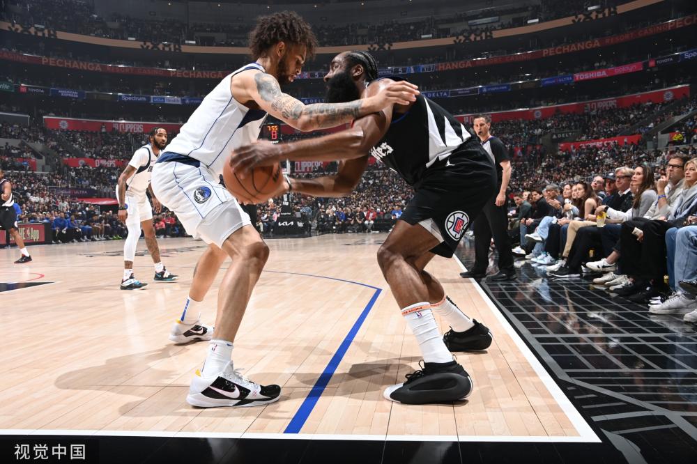 联赛中脱颖 联赛中脱颖